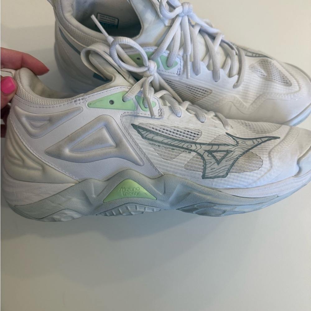 Mizuno Energy White and Mint Volleyball Sneakers
